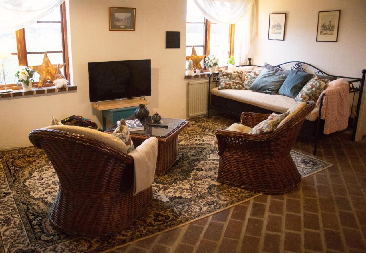 Arroeds Bostaelle Bed and Breakfast Tollarp Εξωτερικό φωτογραφία